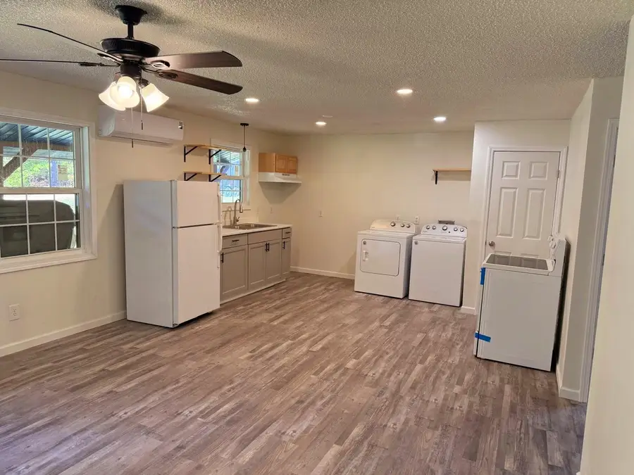 145 Dutch Ave, Hamilton, AL 35570 - #3