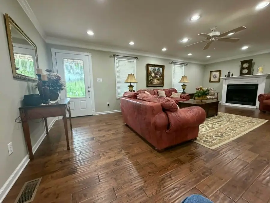 3126 Cave Hollow Rd, Russellville, AL 35654 - #3