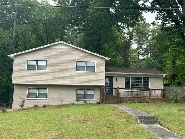 1416 Maple Dr, Cullman, AL 35055