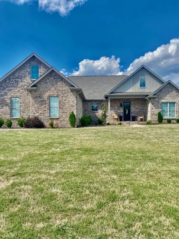 212 Grove Park Wy, Tuscumbia, AL 35674
