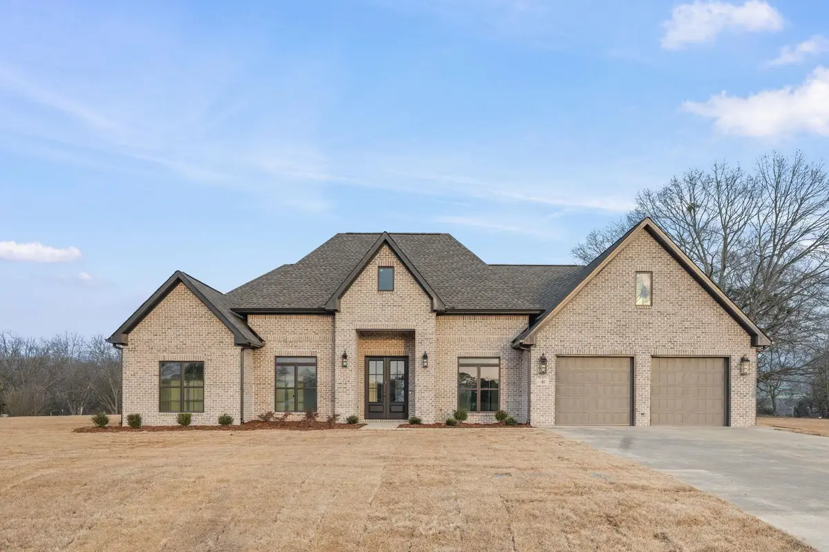 41 Blue Ridge Dr, Florence, AL 35633 - #1