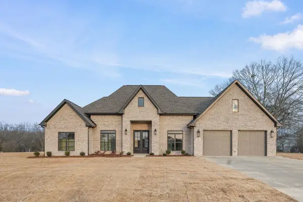 41 Blue Ridge Dr, Florence, AL 35633