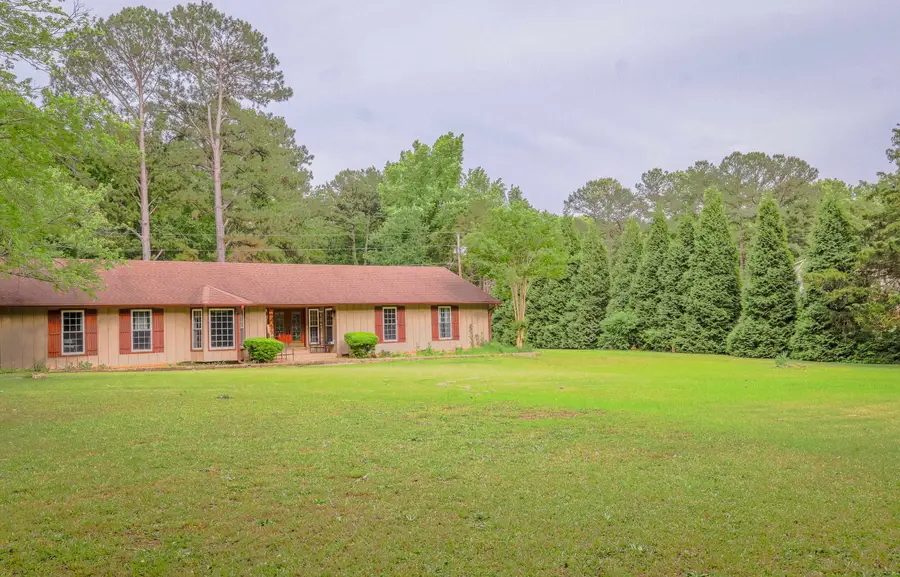150 Southland Dr, Florence, AL 35633 - #2