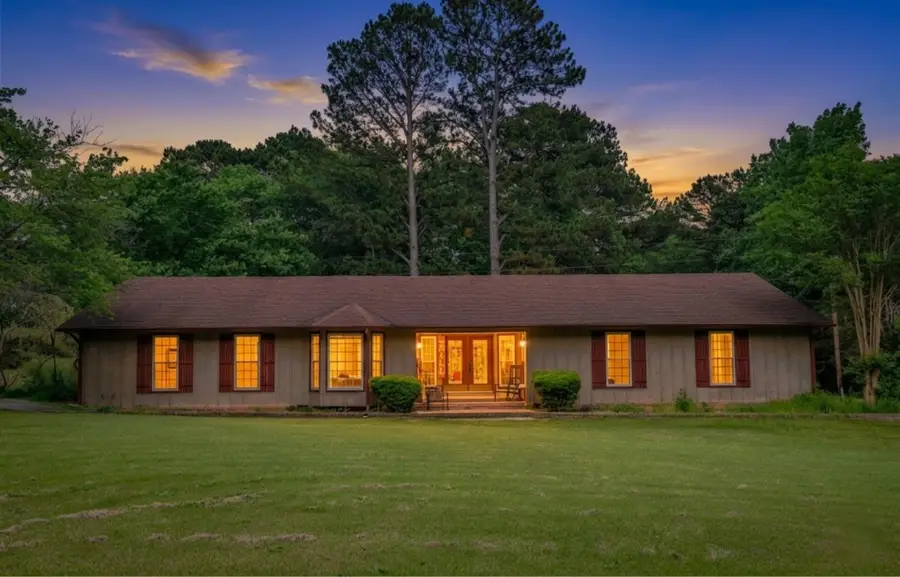 150 Southland Dr, Florence, AL 35633 - #3