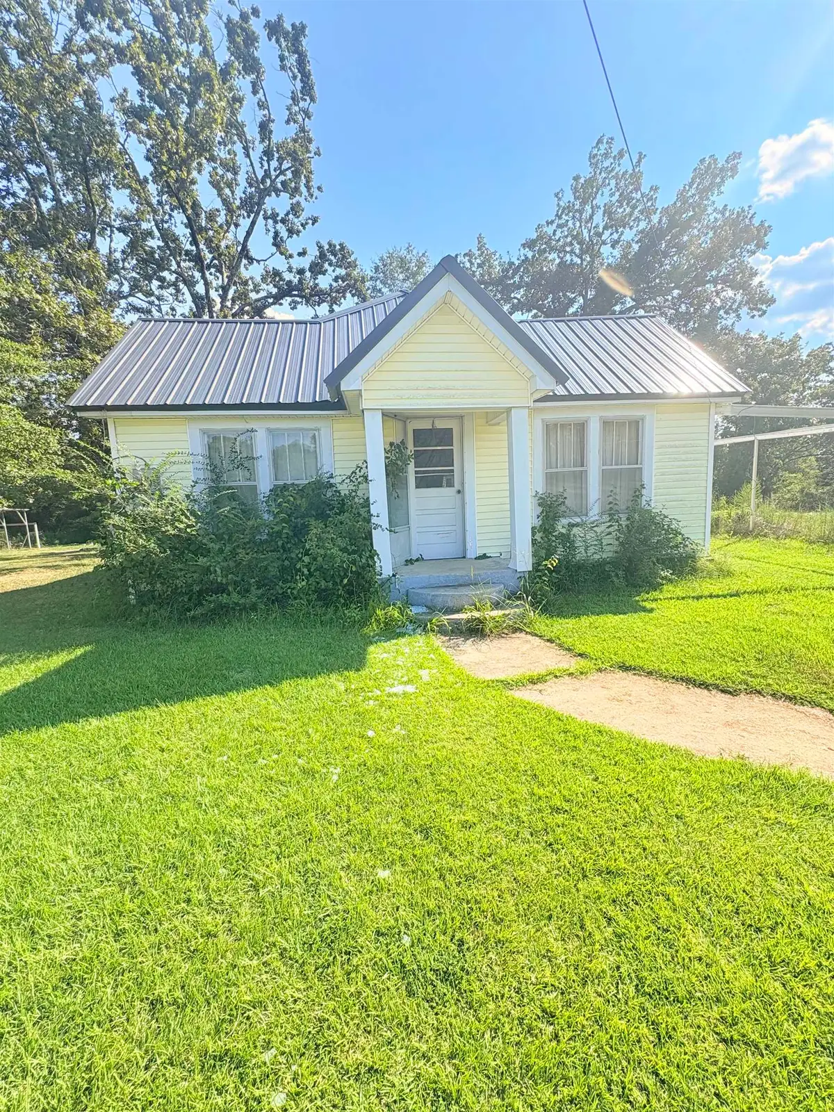 2319 Bexar Ave, Hamilton, AL 35570 - #1