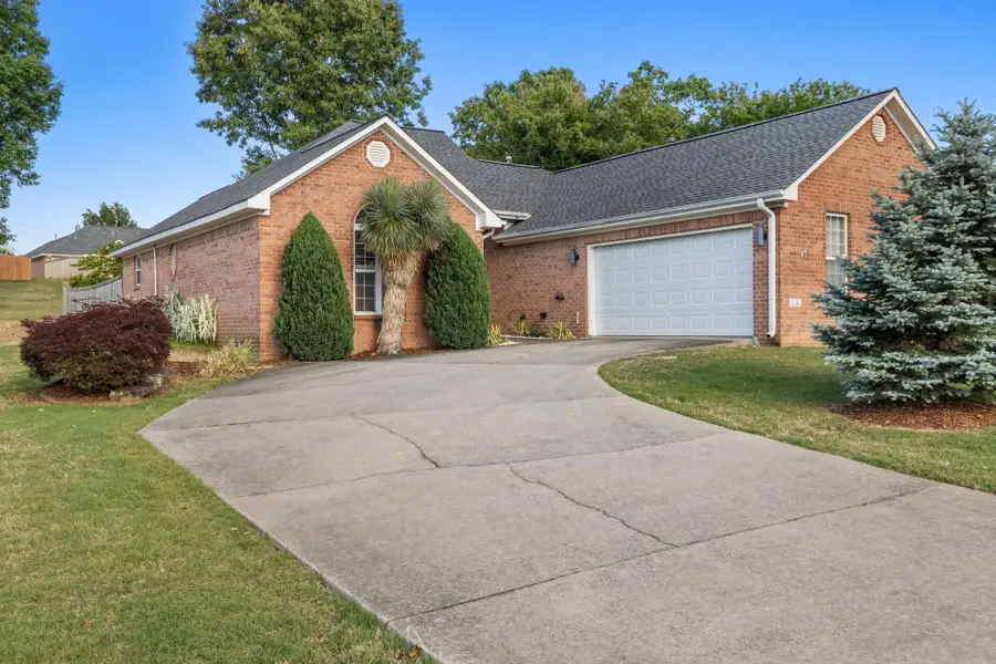 114 Glen Mary Dr, Florence, AL 35633 - #2