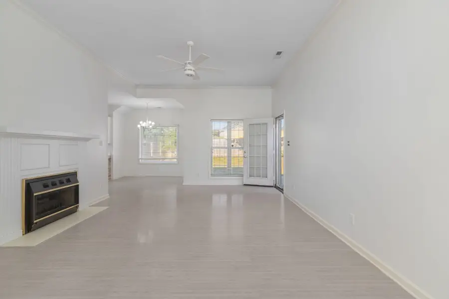 114 Glen Mary Dr, Florence, AL 35633 - #3