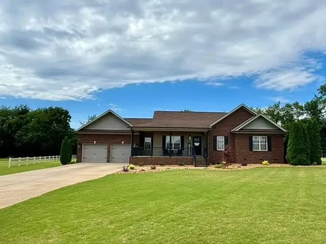 175 Mcgee Way, Tuscumbia, AL 35674 - #1