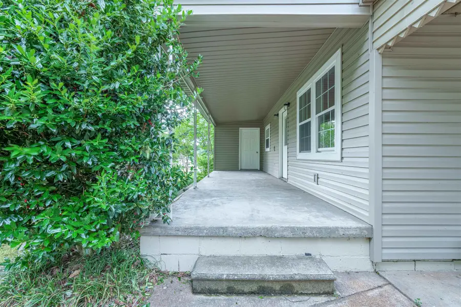 2232 N Wood Ave, Florence, AL 35630 - #3