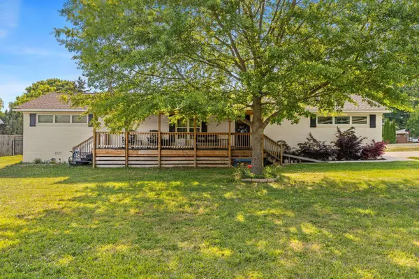 121 Mauldin Ave, Florence, AL 35634