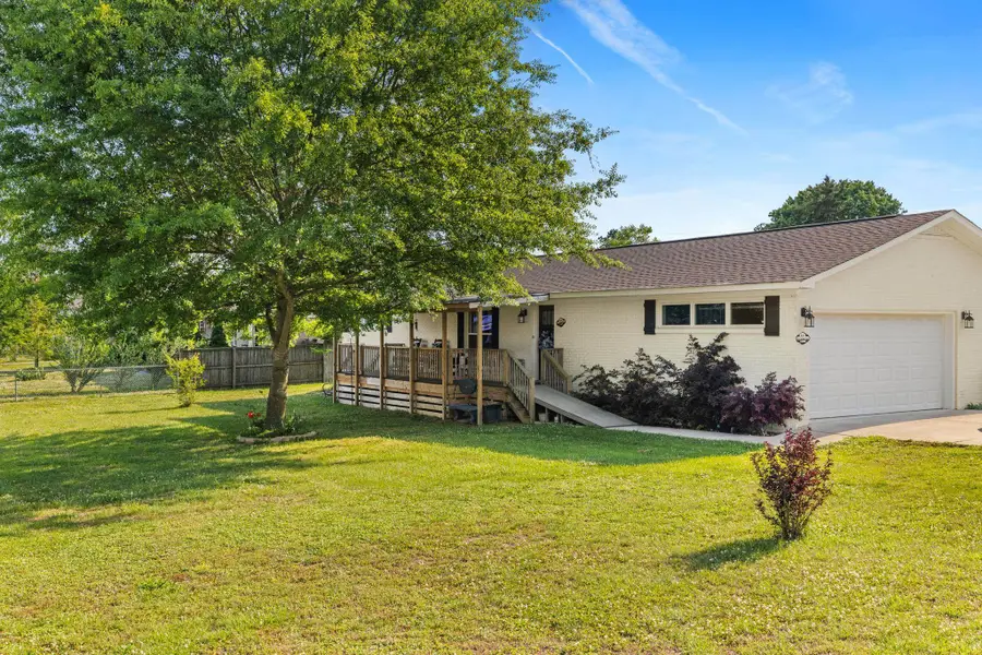 121 Mauldin Ave, Florence, AL 35634 - #2