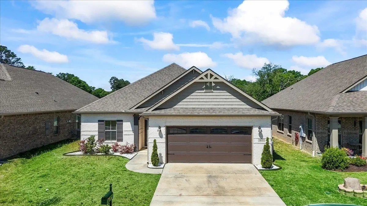 1811 Shadowbrook Ln, Cullman, AL 35055 - #1