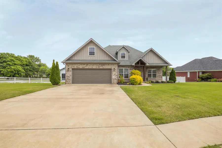 55 Rolling Brook Dr, Rogersville, AL 35652 - #2