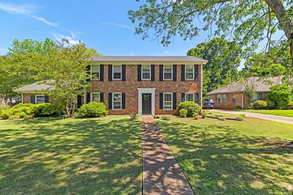 118 Shirley Dr, Florence, AL 35630