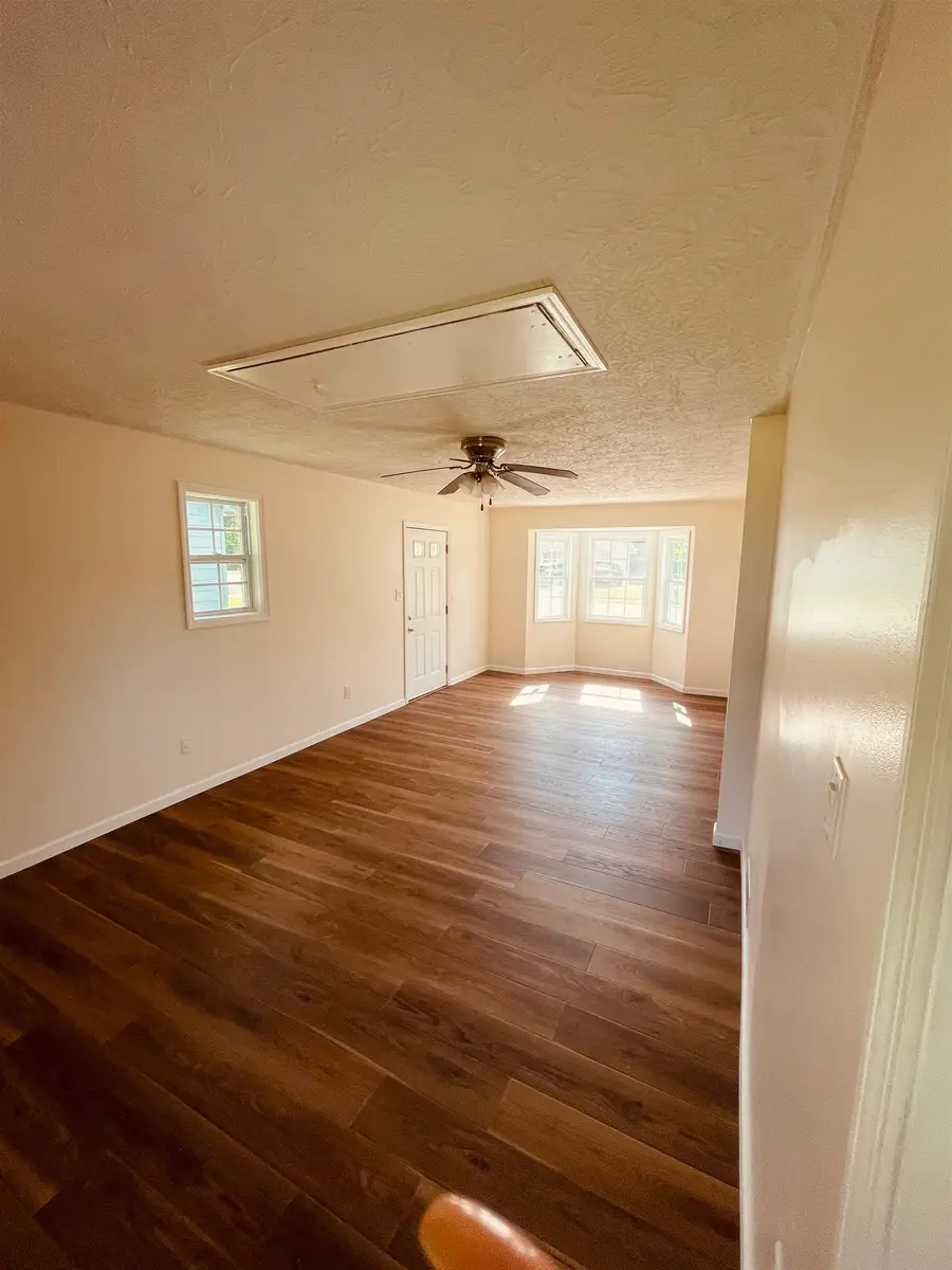 520 Short St, Florence, AL 35630 - #2