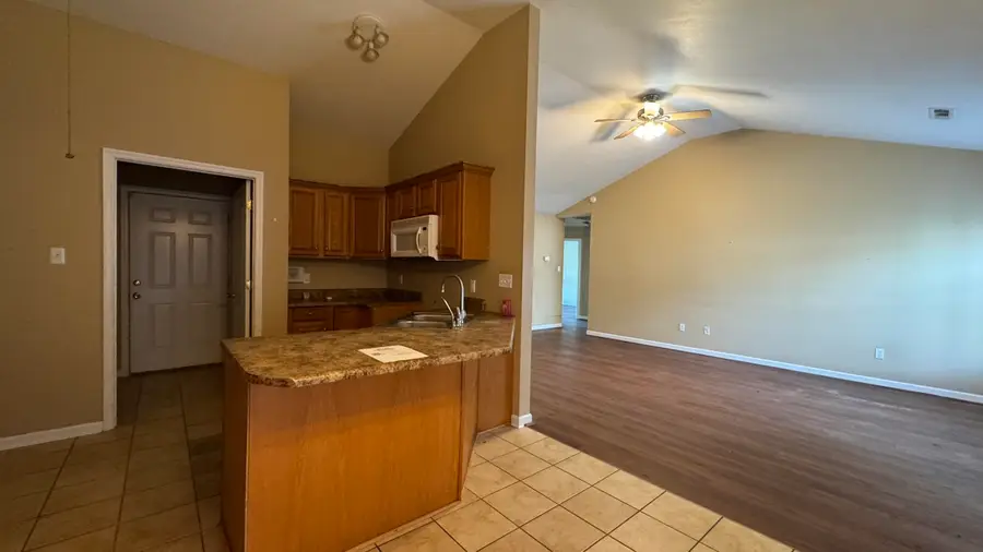 107 Harmony Dr, Tuscumbia, AL 35674 - #3