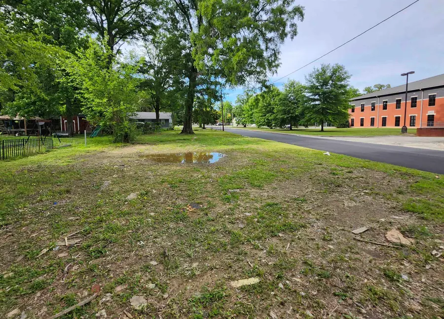 1301 Marie St, Cullman, AL 35055 - #3