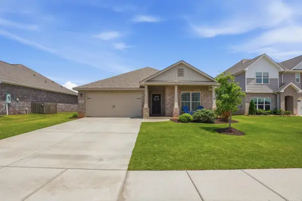 205 Goldie Ct, New Market, AL 35761
