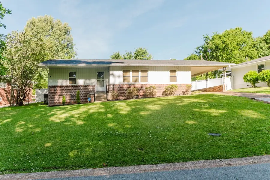 3514 E 18th Ct, Sheffield, AL 35660 - #2