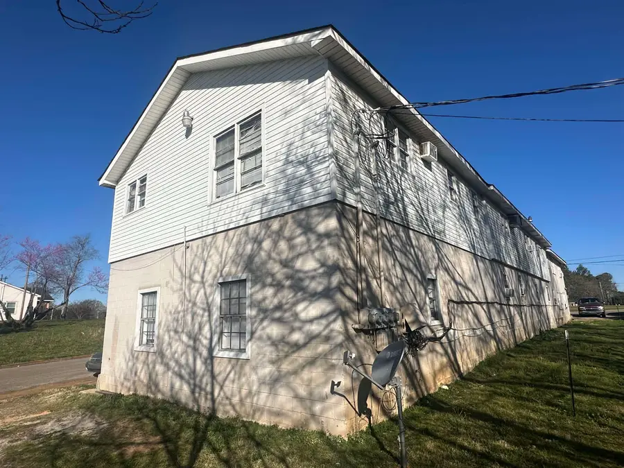 3202 Huntsville Rd, Florence, AL 35630 - #2