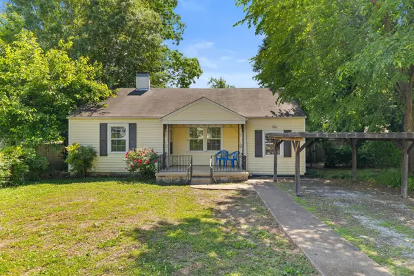 1611 E 28th St, Sheffield, AL 35660