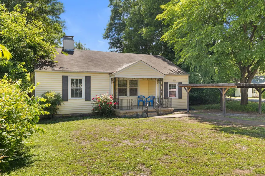 1611 E 28th St, Sheffield, AL 35660 - #2