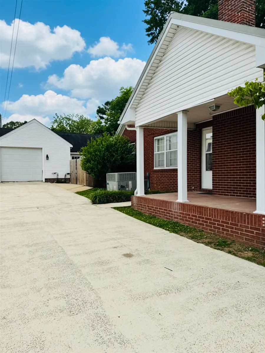 512 4th Ave, Red Bay, AL 35582 - #2