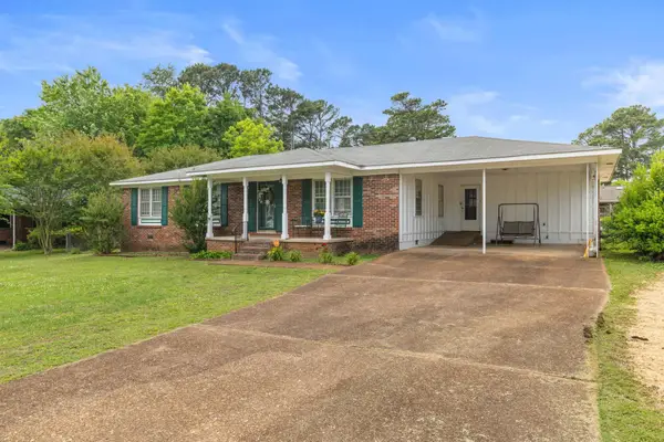 2163 Estaline Dr, Florence, AL 35630