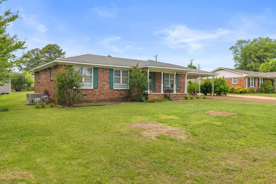 2163 Estaline Dr, Florence, AL 35630 - #2