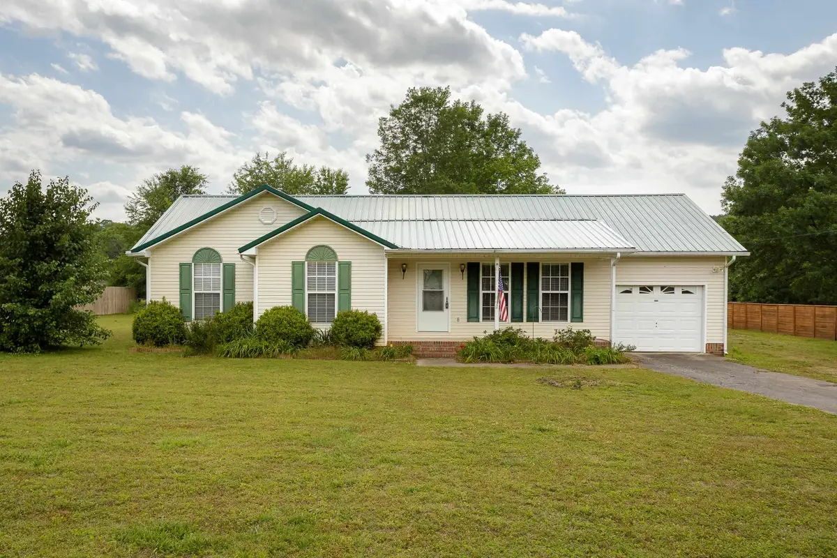 102 Shoals Paradise Dr, Florence, AL 35634 - #1
