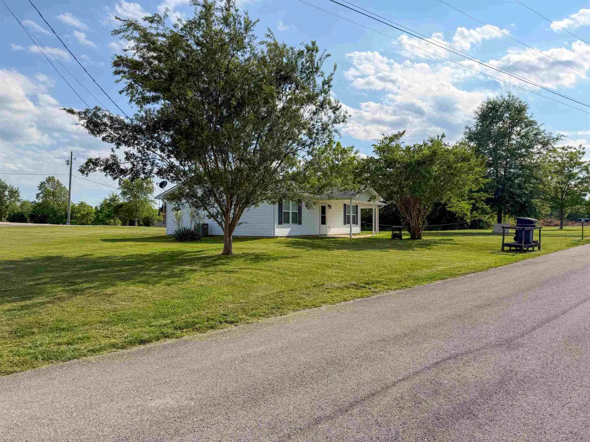 196 Brown St, Phil Campbell, AL 35581 - #1