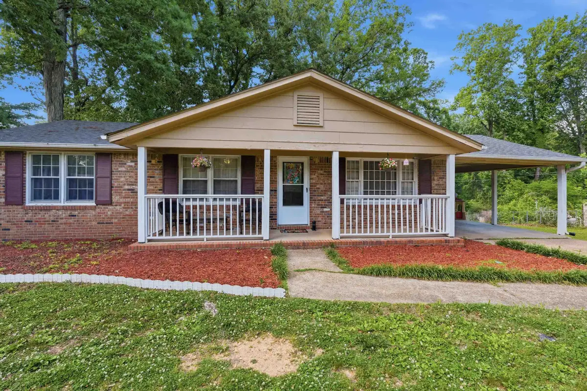 513 Rivermont Rd, Florence, AL 35634 - #1