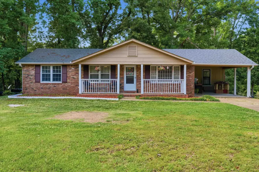 513 Rivermont Rd, Florence, AL 35634 - #2