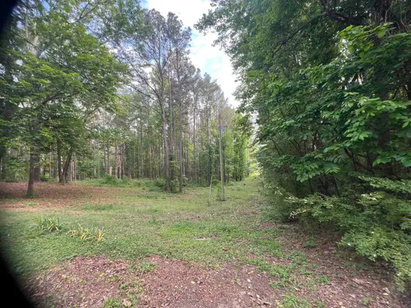 97 A Pinehaven Dr, Tuscumbia, AL 35674