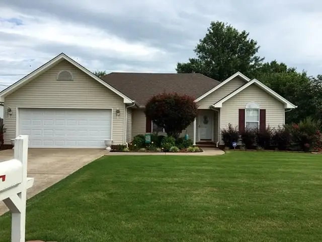 114 Government Blvd, Muscle Shoals, AL 35661 - #1