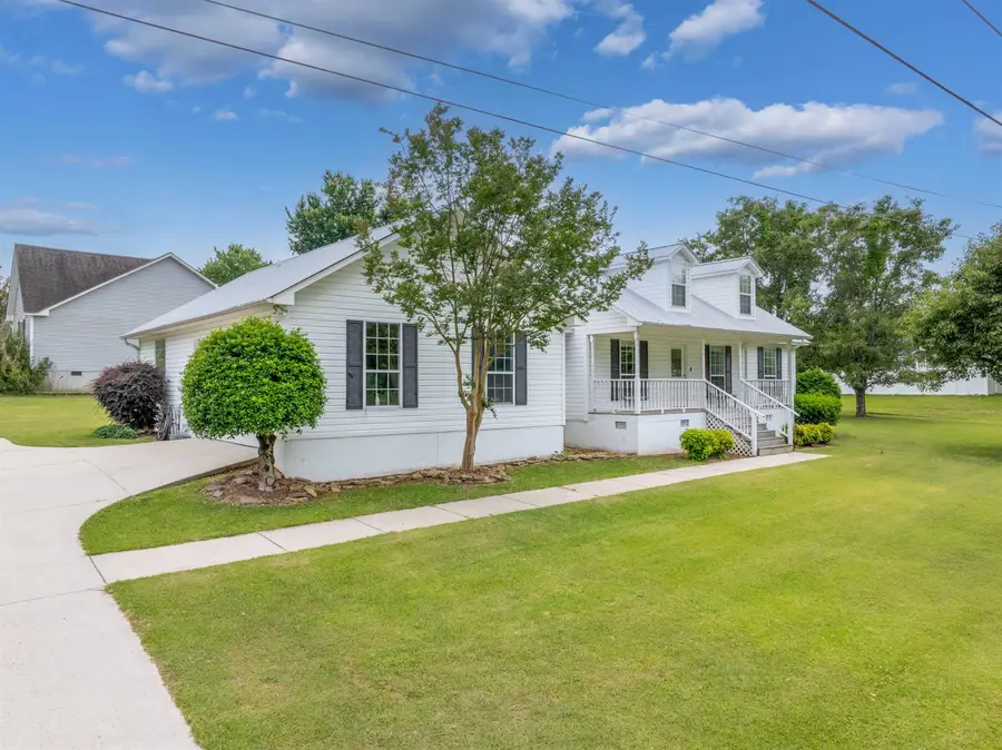 917 Leyland Dr, Albertville, AL 35950 - #2