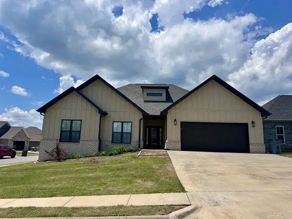 746 Karah Avery Ave, Rogersville, AL 35652