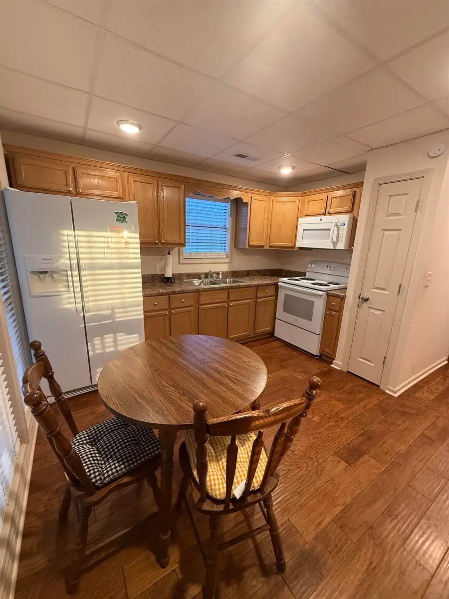 1107 Milner St, Tuscumbia, AL 35674 - #2
