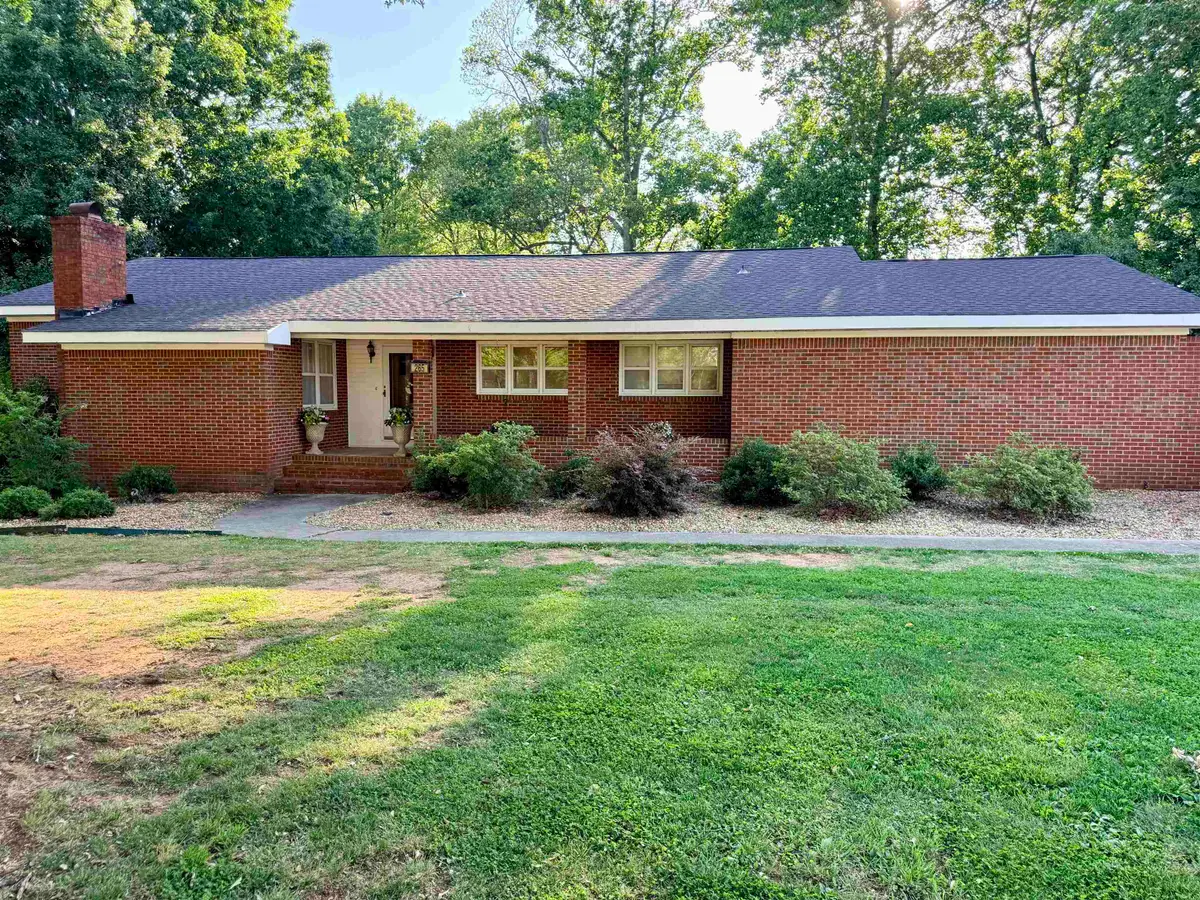 265 Skyline Dr, Russellville, AL 35653 - #1