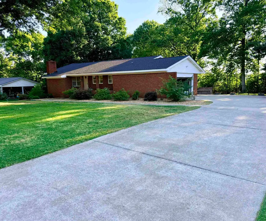265 Skyline Dr, Russellville, AL 35653 - #2