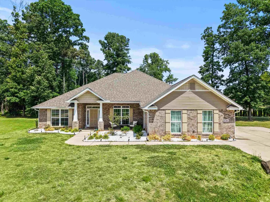 174 Summit Lakes Dr, Athens, AL 35613 - #3