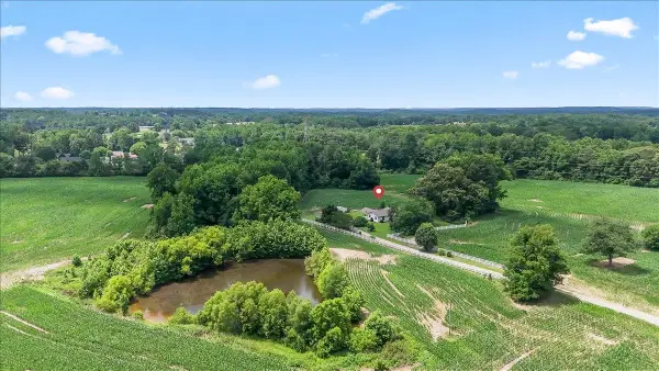 131 Co Rd 1228, Vinemont, AL 35179