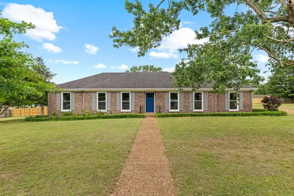 1344 Rickwood Ct, Florence, AL 35630