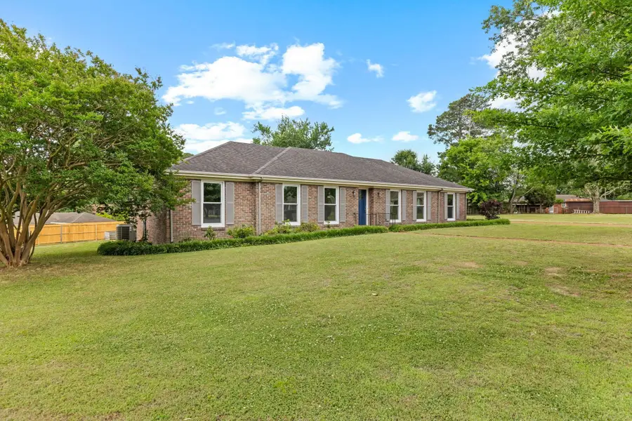 1344 Rickwood Ct, Florence, AL 35630 - #2