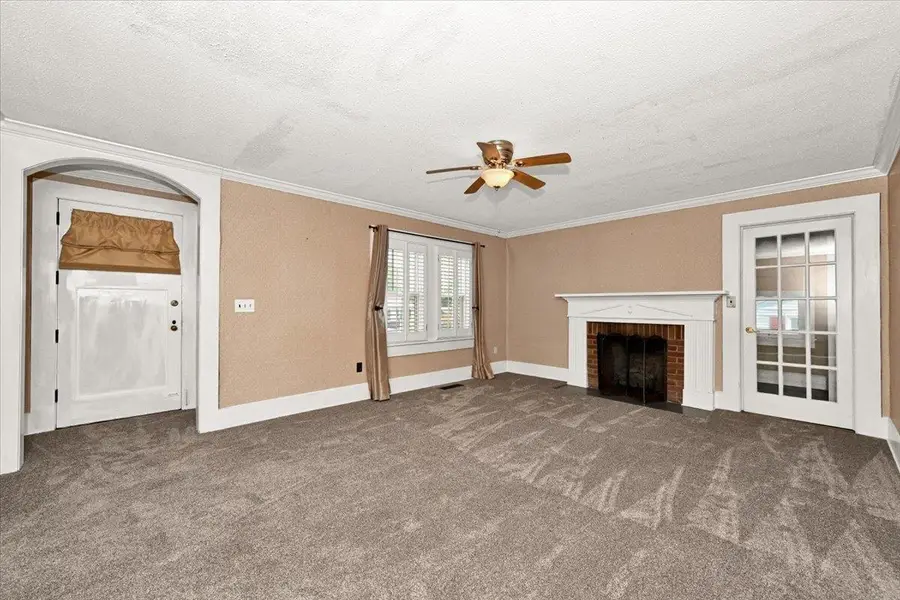 1318 5th St, Cullman, AL 35055 - #2