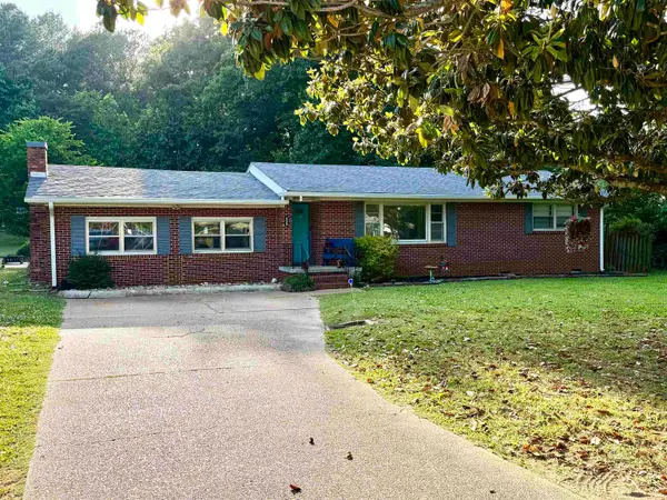 805 Co Rd 24, Florence, AL 35633