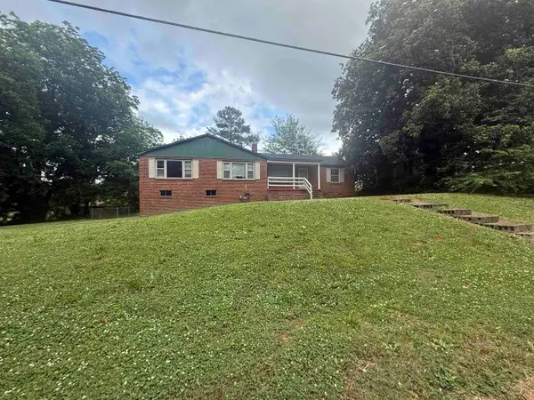 3212 E 12th Ave, Sheffield, AL 35660