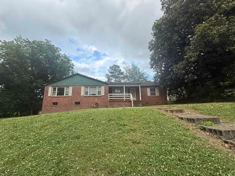 3212 E 12th Ave, Sheffield, AL 35660 - #2