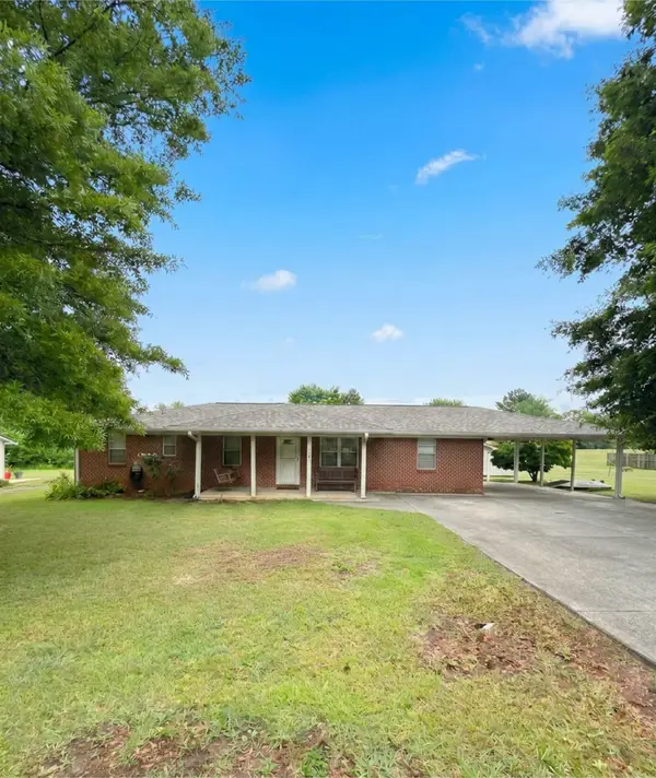 1020 Miller St, Red Bay, AL 35582
