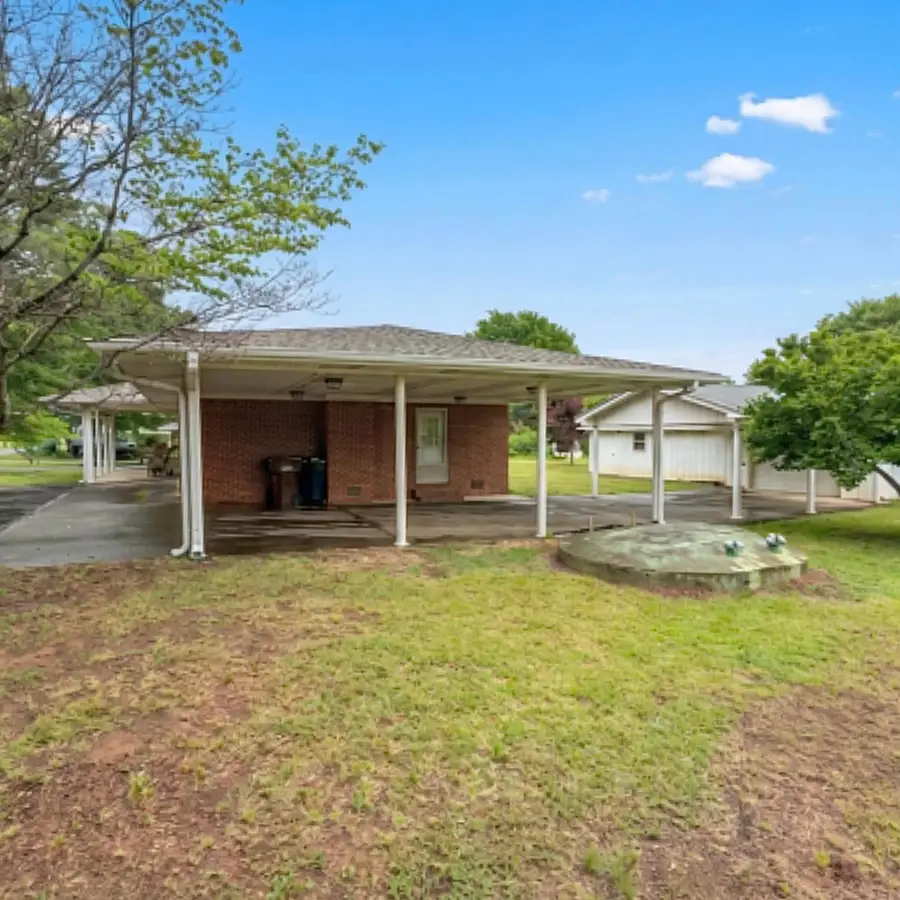 1020 Miller St, Red Bay, AL 35582 - #3